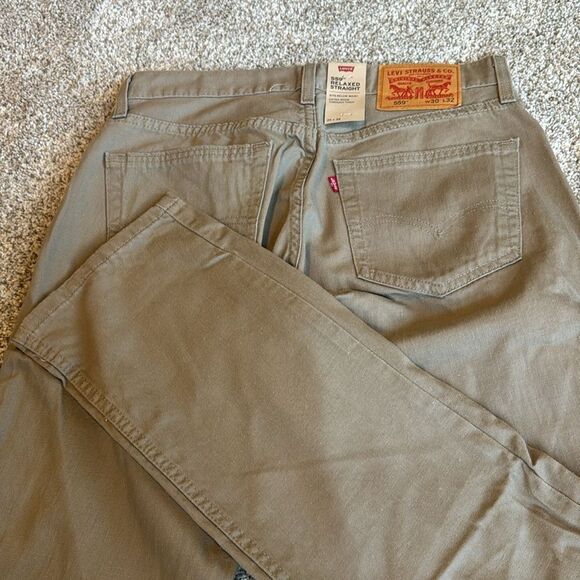 NWT Levi's® 559™ Relaxed Straight Fit Men’s Jeans | 30x32 | Desert Taupe - Picture 10 of 12